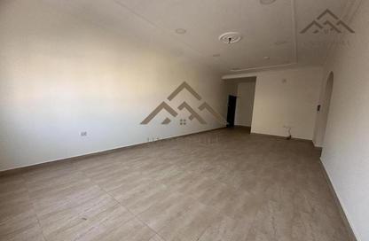 Apartment - 2 Bedrooms - 3 Bathrooms for rent in Arad - Muharraq Governorate