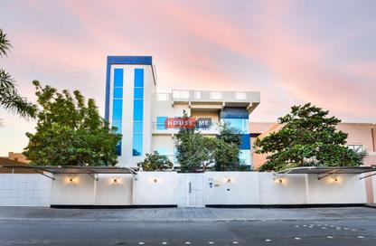 Villa - 7+ Bedrooms - 7+ Bathrooms for sale in Sanad - Central Governorate Villa - 7+ Bedrooms - 7+ Bathrooms for sale in Sanad - Central Governorate