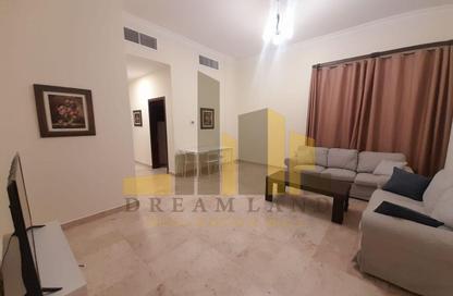 Apartment - 2 Bedrooms - 2 Bathrooms for rent in Segaya - Manama - Capital Governorate