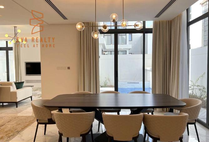 989366 - Property Image 3