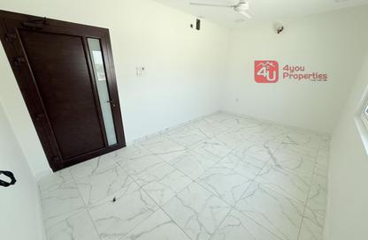 Apartment - 3 - 2 for rent in Sanabis - Manama - Capital Governorate Apartment - 3 - 2 for rent in Sanabis - Manama - Capital Governorate