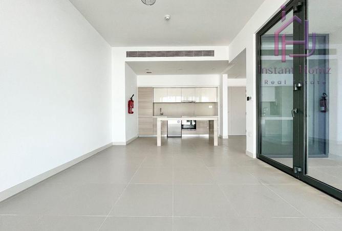 996441 - Property Main Image