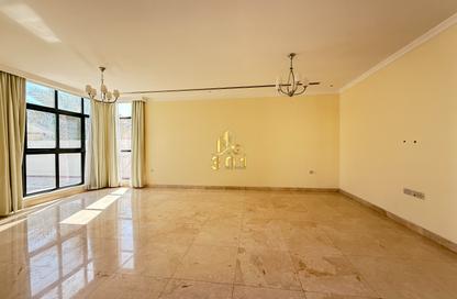 Villa - 4 Bedrooms - 5 Bathrooms for rent in Hamala - Northern Governorate