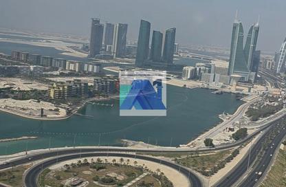 Apartment - 3 Bedrooms - 4 Bathrooms for rent in Abraj Al Lulu - Manama - Capital Governorate