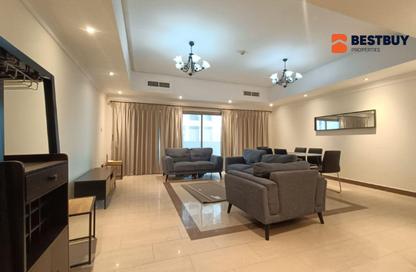 Apartment - 2 Bedrooms - 3 Bathrooms for rent in Al Juffair - Capital Governorate