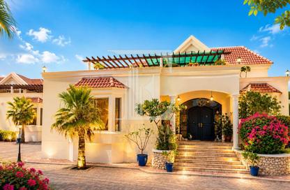 Villa - 4 Bedrooms - 6 Bathrooms for rent in Saar - Northern Governorate