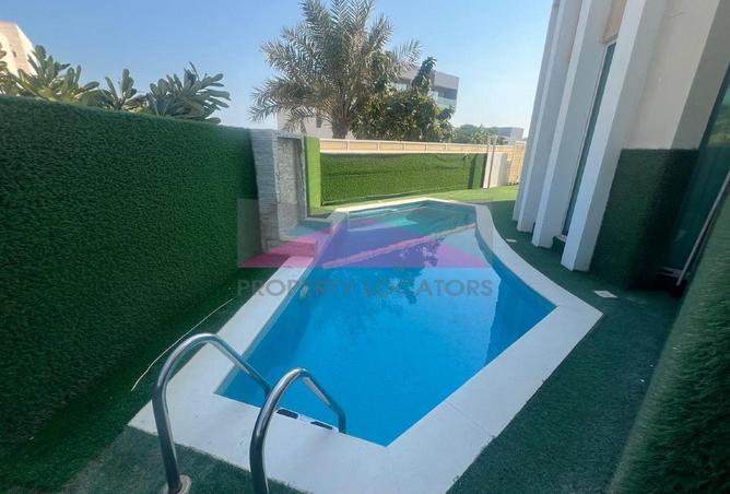 998372 - Property Main Image