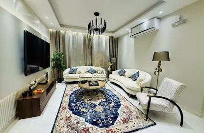 Apartment - 3 Bedrooms - 4 Bathrooms for rent in Busaiteen - Muharraq Governorate