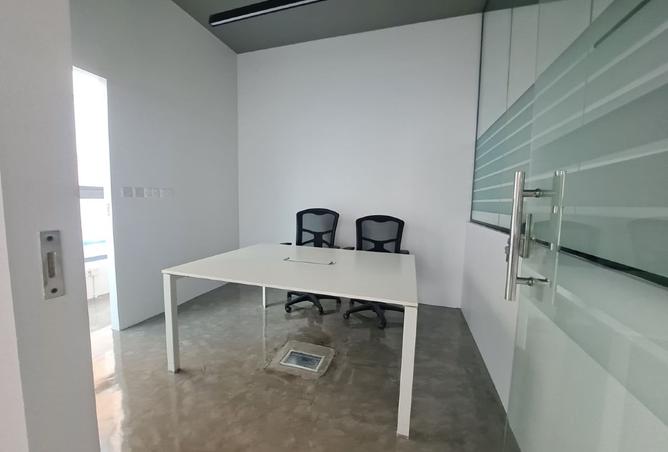 988570 - Property Image 3