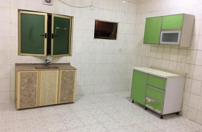 عمارة بالكامل - 6 - 6 للبيع في النويدرات - المحافظة الوسطى