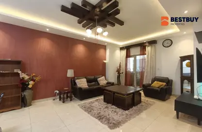 Apartment - 2 Bedrooms - 2 Bathrooms for rent in Al Juffair - Capital Governorate