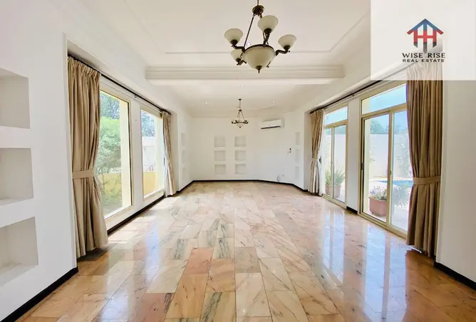 58443592 - Property Image 3