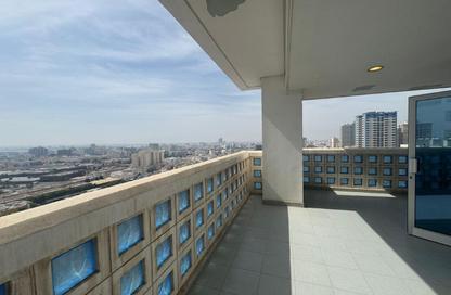 Apartment - 2 Bedrooms - 3 Bathrooms for rent in Al Juffair - Capital Governorate