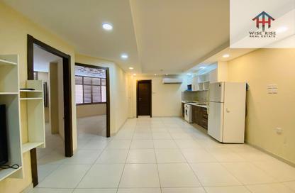 Apartment - 2 Bedrooms - 1 Bathroom for rent in Seef - Capital Governorate Apartment - 2 Bedrooms - 1 Bathroom for rent in Seef - Capital Governorate