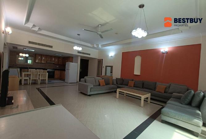 996518 - Property Image 2