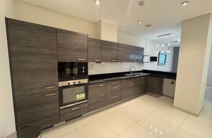 Apartment - 2 Bedrooms - 3 Bathrooms for rent in Al Juffair - Capital Governorate