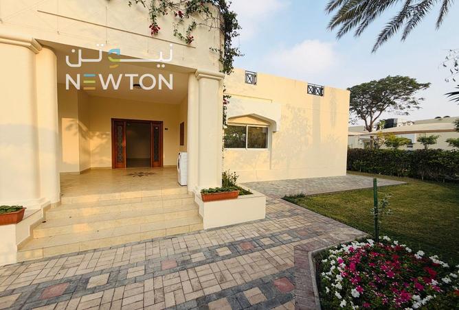 987119 - Property Image 2