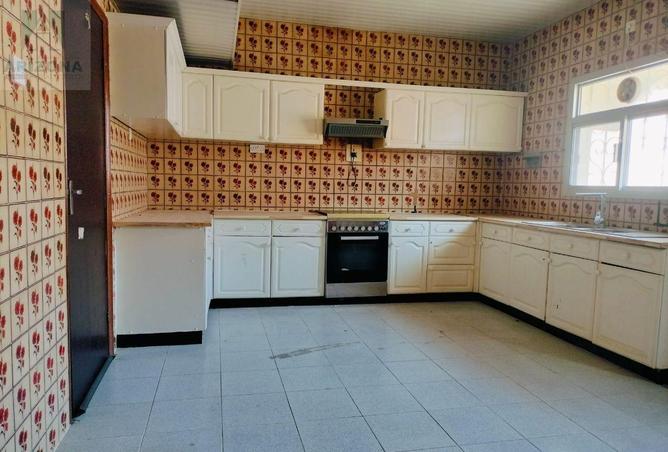 51352135 - Property Image 3