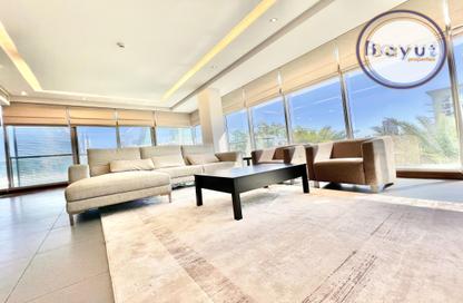 Apartment - 3 Bedrooms - 4 Bathrooms for rent in Reef Island - Capital Governorate