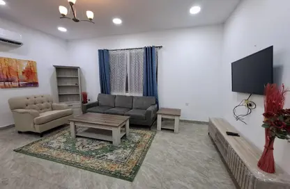 Apartment - 2 Bedrooms - 2 Bathrooms for rent in Al Burhama - Manama - Capital Governorate