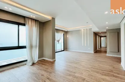 Apartment - 3 Bedrooms - 4 Bathrooms for rent in Hidd - Muharraq Governorate