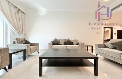 Apartment - 2 Bedrooms - 3 Bathrooms for rent in Sanabis - Manama - Capital Governorate Apartment - 2 Bedrooms - 3 Bathrooms for rent in Sanabis - Manama - Capital Governorate