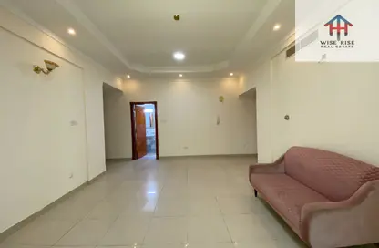 Apartment - 2 Bedrooms - 2 Bathrooms for rent in Al Burhama - Manama - Capital Governorate
