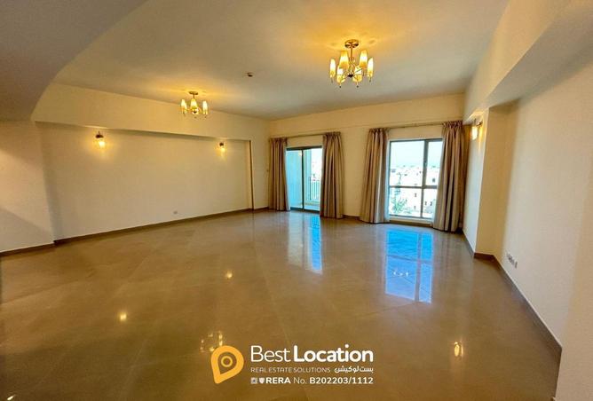 54152040 - Property Main Image