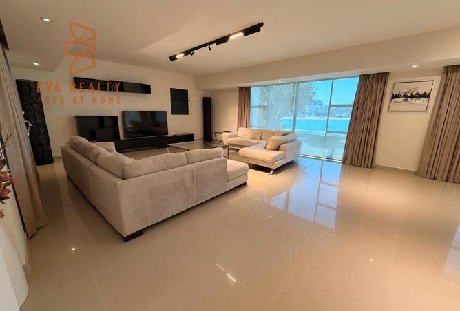 987548 - Property Image 3