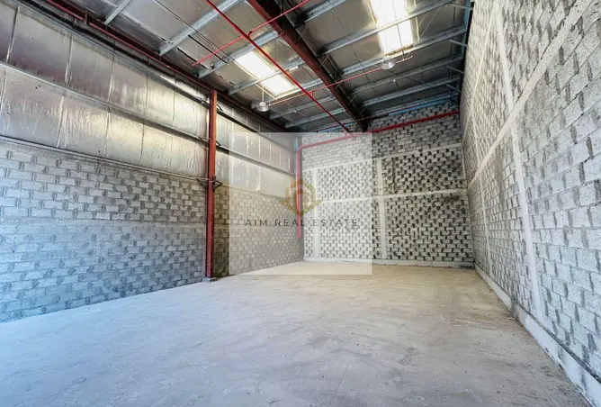989006 - Property Image 2