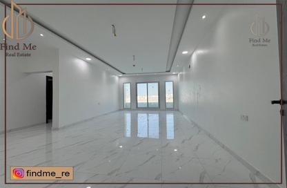 Apartment - 5 - 5 for sale in Hidd - Muharraq Governorate