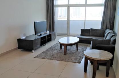 Apartment - 2 Bedrooms - 4 Bathrooms for rent in Reef Island - Capital Governorate
