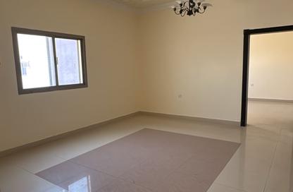 Apartment - 2 Bedrooms - 2 Bathrooms for rent in Jid Ali - Central Governorate