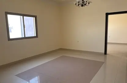 Apartment - 2 Bedrooms - 2 Bathrooms for rent in Jid Ali - Central Governorate