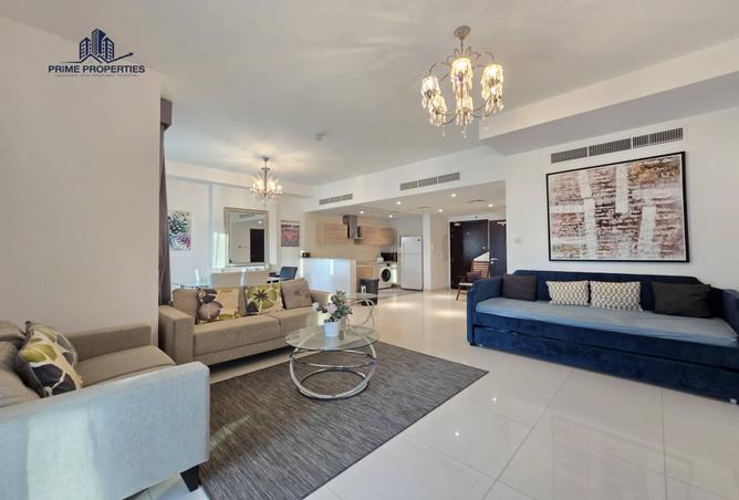 989033 - Property Image 2