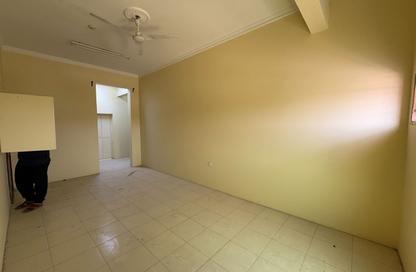 Apartment - 3 Bedrooms - 2 Bathrooms for rent in Riffa Al Sharqi - Riffa - Southern Governorate