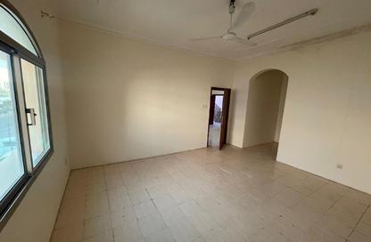 Apartment - 2 Bedrooms - 2 Bathrooms for rent in Alhajiyat - Riffa - Southern Governorate