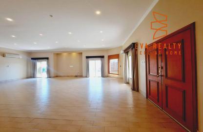 Villa - 4 Bedrooms - 4 Bathrooms for rent in Janabiya - Northern Governorate