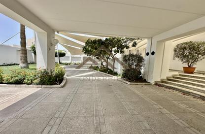 Villa - 7 Bedrooms - 7+ Bathrooms for rent in Salmaniya - Manama - Capital Governorate