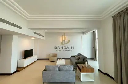 Apartment - 2 Bedrooms - 3 Bathrooms for rent in Zinj - Manama - Capital Governorate