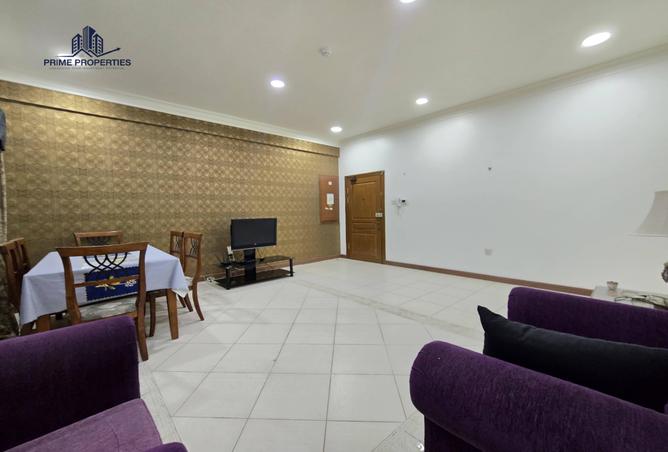 989034 - Property Image 2