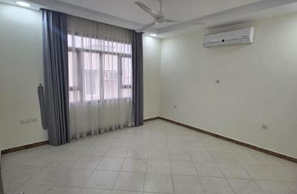 Apartment - 3 Bedrooms - 2 Bathrooms for rent in Hidd - Muharraq Governorate
