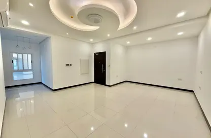 شقة - 3 غرف نوم - 2 حمامات للايجار في سند - المحافظة الوسطى