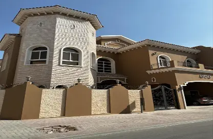 Villa - 4 Bedrooms - 4 Bathrooms for rent in Janabiya - Northern Governorate