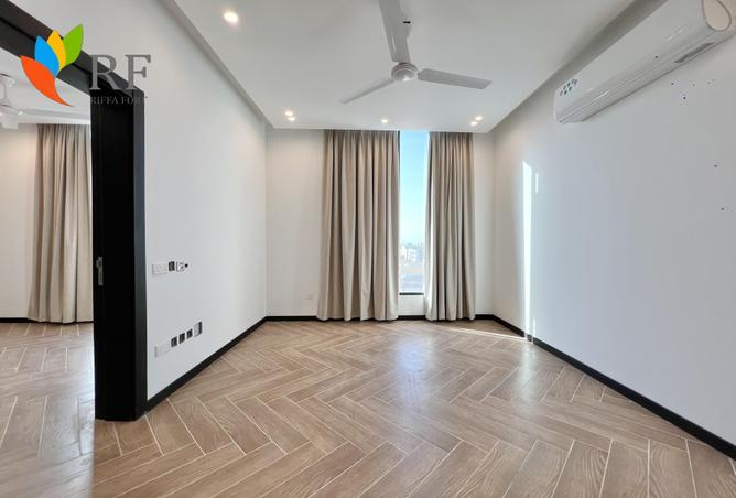 51204301 - Property Image 2