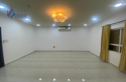 Apartment - 3 Bedrooms - 2 Bathrooms for rent in Hidd - Muharraq Governorate