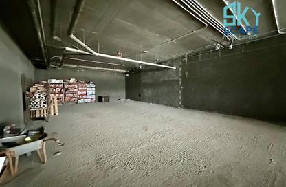Show Room - Studio - 2 Bathrooms for rent in Seef - Capital Governorate