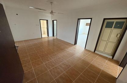 Apartment - 3 Bedrooms - 2 Bathrooms for rent in Isa Town - Central Governorate