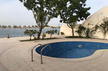 Villa - 3 Bedrooms - 4 Bathrooms for sale in Durrat Al Bahrain - Southern Governorate