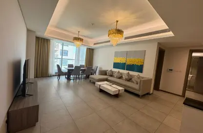 Apartment - 3 Bedrooms - 3 Bathrooms for rent in Al Juffair - Capital Governorate